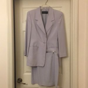 Linda Allard Ellen Tracy 2 piece suit (mini skirt)